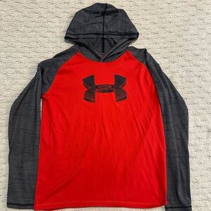 Boys Under Armor long sleeve shirt with hood